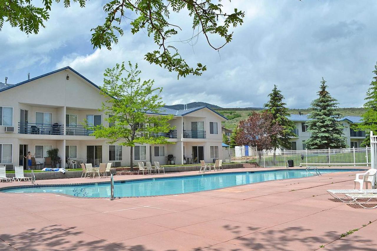 Tennis Court Condo Garden City Exterior photo